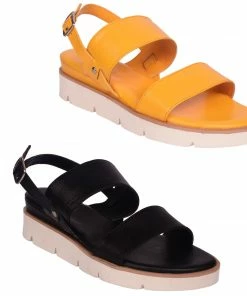 KICK FOOTWEAR Leather Chunky Wide Strap Sandals - Black - Yellow