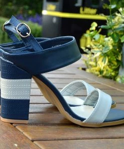 Kickfootwear WOMENS Block Heel Buckle Sandals - Navy