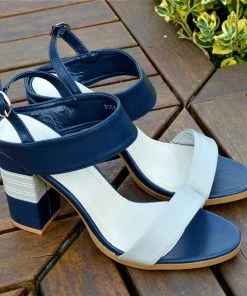 Kickfootwear WOMENS Block Heel Buckle Sandals - Navy