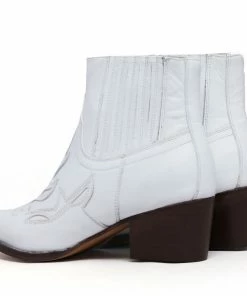 Kickfootwear WOMENS White Kitty Leather Ankle Boots